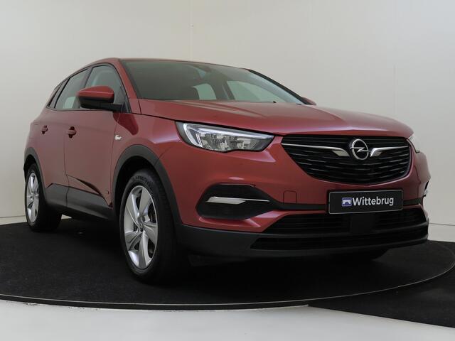 Opel Grandland X 1.6 Turbo Hybrid Business Edition | Stoelverwarming | Navigatie | Camera | Carplay |