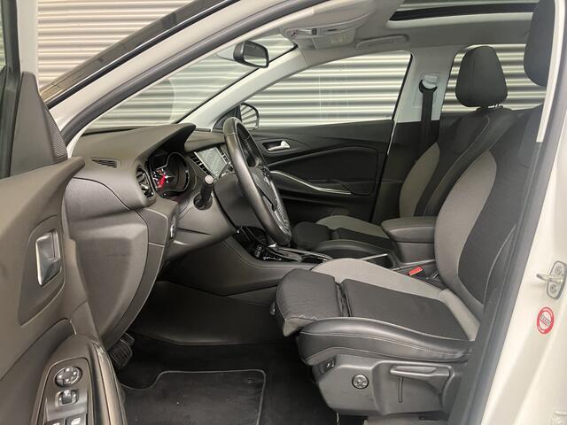 Opel Grandland X 1.2 T INOVATION/PANORAMA/PDC/CAM/EL A KLEP/TREKH/CARPLAY/ENZ