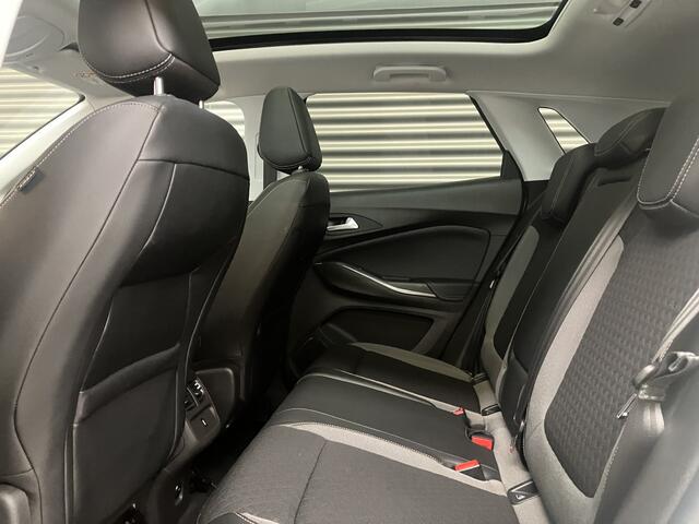 Opel Grandland X 1.2 T INOVATION/PANORAMA/PDC/CAM/EL A KLEP/TREKH/CARPLAY/ENZ