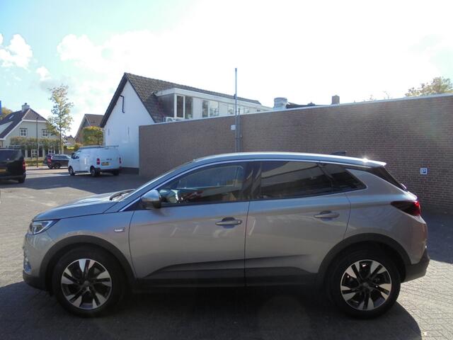 Opel Grandland X 1.2 Turbo Bus. Ex.