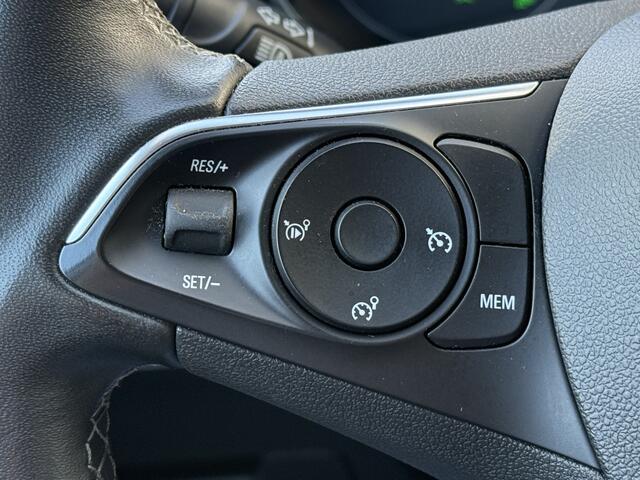 Opel Grandland X BWJ 11-2020 1.2T 131PK Bus Executive | CLIMA | NAVI | CAMERA | CARPLAY | LEDER/STOF | SPORTSTOELEN | PRIVACY GLASS