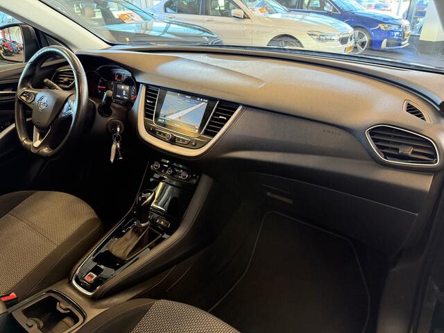 Opel Grandland X 1.2 Turbo Business Executive | Automaat | Stoel+Stuurverwarming | Cruise control | Climate control | Parkeersensoren | Navigatie | Apple carplay
