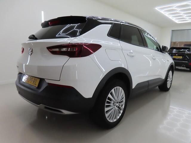 Opel Grandland X 1.2 Turbo Innovation Automaat / PanoramaDak / Navi / Cruise / Dakrailing / Half leder