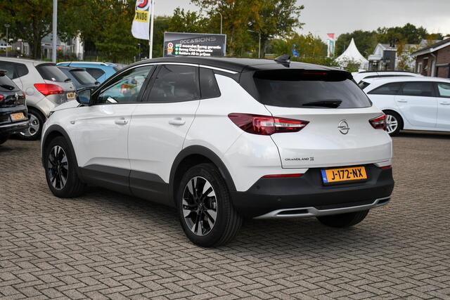 Opel Grandland X Innovation 1.2 Turbo 130pk ADAPT. CC/ 18''LM/ CAM.
