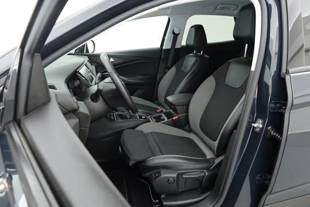 Opel Grandland X 1.2 Turbo Online Edition | Trekhaak | CarPlay | Navi | Cruise | 18''