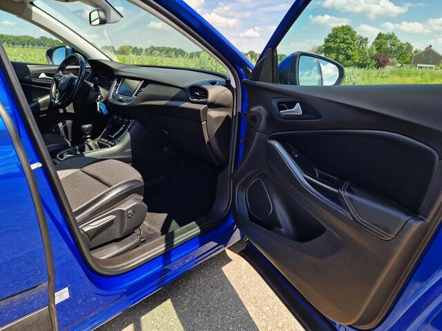 Opel Grandland X 1.2 Turbo - 130 Pk - Euro 6 - Navi - Climate Control