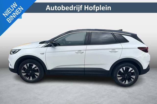 Opel Grandland X 1.2 Turbo 130pk Innovation | Navigatie | AGR-Stoelen | LM-Velgen | Carplay | Camera | | Stuur- en Stoelverwarming | Dode hoek Detectie | Trekgewicht 1400kg ( Vestiging Vianen Tel: 0347-371248 )