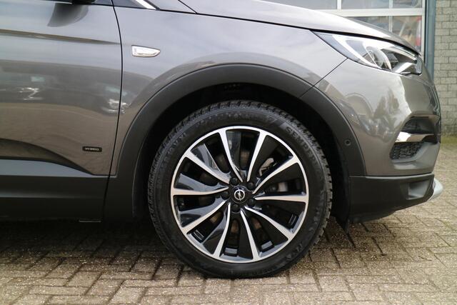 Opel Grandland X 1.6 Turbo Hybrid Ultimate | PHEV | Weinig KM! | Goed onderhouden! |