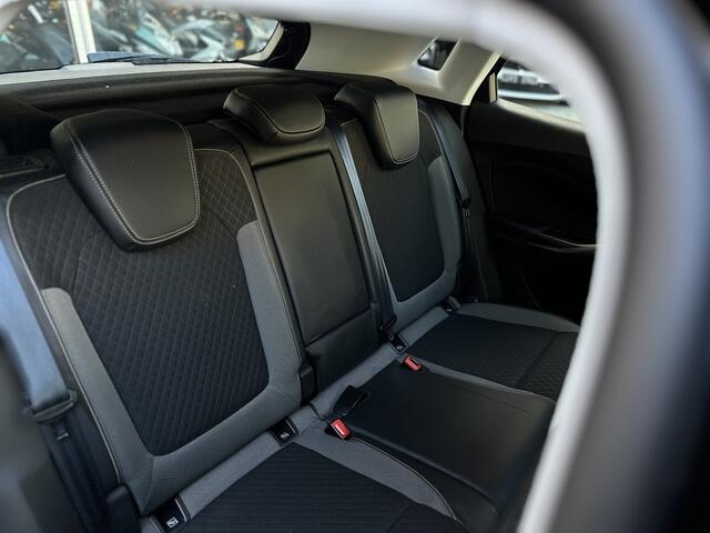 Opel Grandland X 1.2 Turbo Business Executive ECC/ CAMERA / Sensoren.