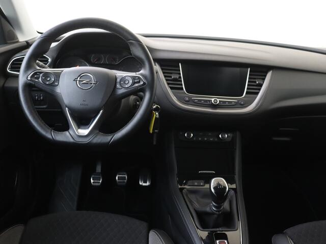Opel Grandland X 1.2 Turbo Edition | Navigatie | Carplay | Stuur en Stoelverwarming | Camera | Clean = Clean