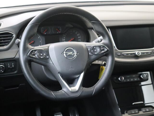 Opel Grandland X 1.2 Turbo Edition | Navigatie | Carplay | Stuur en Stoelverwarming | Camera | Clean = Clean