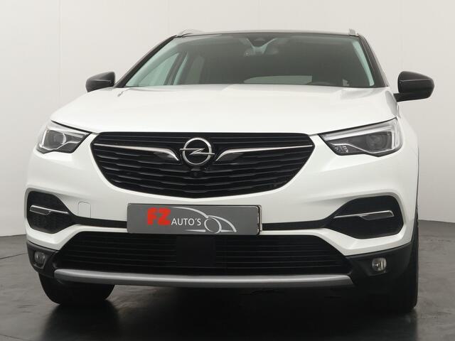 Opel Grandland X 1.2 Turbo Innovation - Automaat - Navigatie - Apple carplay & Android auto