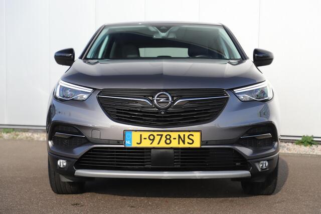 Opel Grandland X 1.2 Turbo Ultimate 131PK Trekhaak Navigatie Carplay Android 360 graden Achteruitrijcamera Stoelverwarming Climate Cruise Control