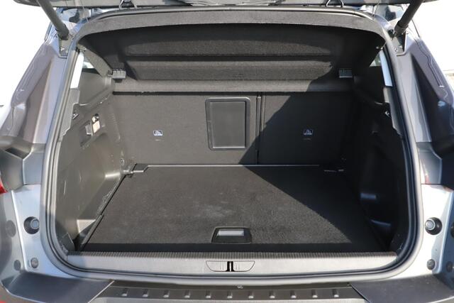 Opel Grandland X 1.2 Turbo Ultimate 131PK Trekhaak Navigatie Carplay Android 360 graden Achteruitrijcamera Stoelverwarming Climate Cruise Control