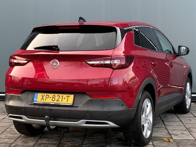 Opel Grandland X BWJ 2019 | 1.2T 131PK Bus Executive AUTOMAAT | TREKHAAK | CAMERA A | LEDER/STOF | NAVI | CLIMA | STOELVERW | CARPLAY | PRIVACY GLASS |