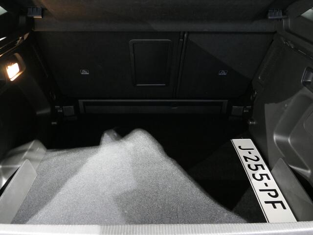 Opel Grandland X 1.2 Turbo Innovation *Afneembare trekhaak!* - Stoel en stuurverwarming, dode hoek, clima, camera