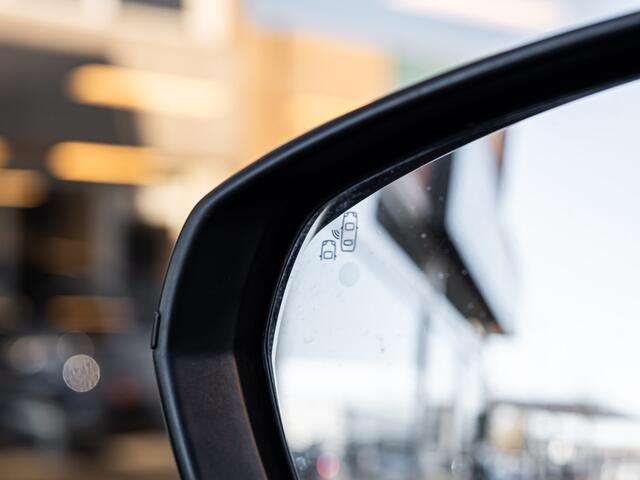 Opel Grandland X 1.2 Turbo Innovation ORG NL PANO LED CAMERA LEDER DODEHOEK STOELVERW EN VENTILATIE