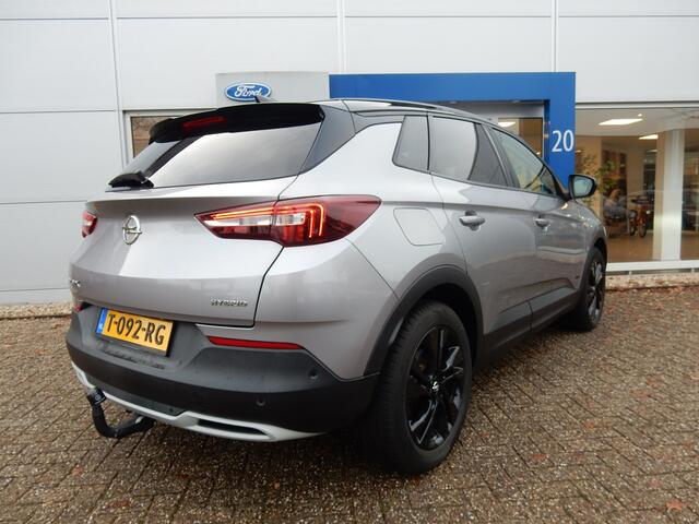 Opel Grandland X 1.6 Turbo Hybrid Elegance | Trekhaak | Camera | Stoelverwarming | LED | ISOFIX |