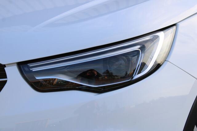 Opel Grandland X 1.6 Turbo Hybrid Ultimate | Incl. 12 maanden garantie | Cruise control | Climate control | Stoelverkoeling/verwarming | Apple carplay | Navigatie | DAB radio | Voor + achter camera | 100% dealer onderhouden |