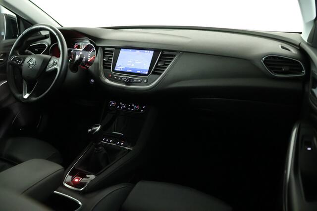 Opel Grandland X 1.2 Turbo Innovation / LED / Leder / Navi / CarPlay / Camera