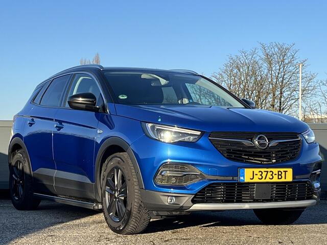 Opel Grandland X 120 Edition 1.2 Turbo 130pk | SIDESTEPS | AGR-STOEL | ALL SEASON BANDEN | CAMERA | APPLE CARPLAY / ANDROID AUTO | ISOFIX | DAB+ | CLIMATE CONTROL |