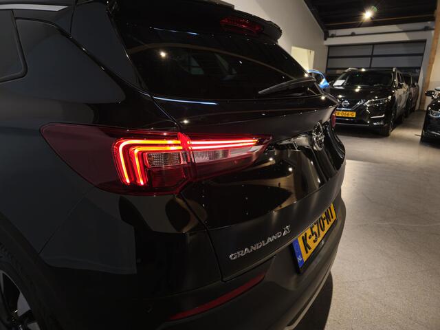Opel Grandland X 1.2 Turbo Business Edition - Stoel/Stuurverwarming - Apple Carplay/Android Auto - 18' - LED