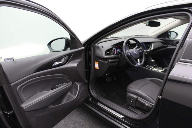 Opel INSIGNIA Sports Tourer 1.5 Turbo Business Executive 2017 | Goed Onderhouden | Trekhaak | Airco | Cruise Control | Carplay | DAB Radio | 2 Sleutels | Nationale Autopas