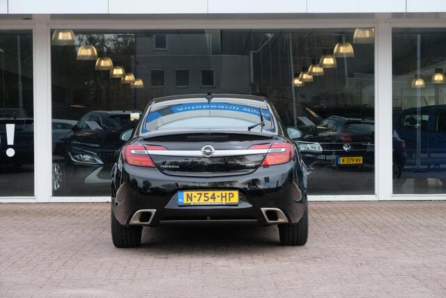 Opel INSIGNIA 2.8 T 325pk 4x4 Aut. OPC | Navi | Climate | Leder | 20" velgen | Bose | 2e eigenaar