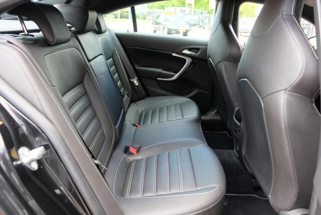 Opel INSIGNIA 2.8 T 325pk 4x4 Aut. OPC | Navi | Climate | Leder | 20" velgen | Bose | 2e eigenaar