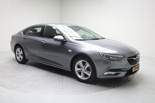 Opel INSIGNIA Gr Sport 1.5 T Business Executive | Automaat | PDC v&a | Luxe AGR Stoelen / Carplay / Keyless Entry