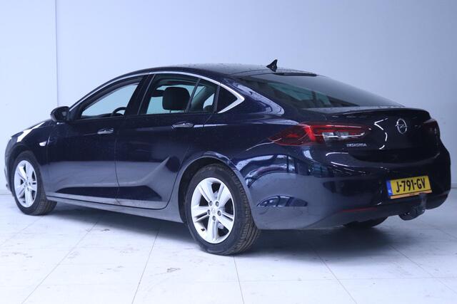 Opel INSIGNIA Grand Sport 1.5 Turbo Business Executive | Apple Carplay/Android Auto | Parkeersensoren voor, achter en camera | Navigatie | Trekhaak wegklapbaar |