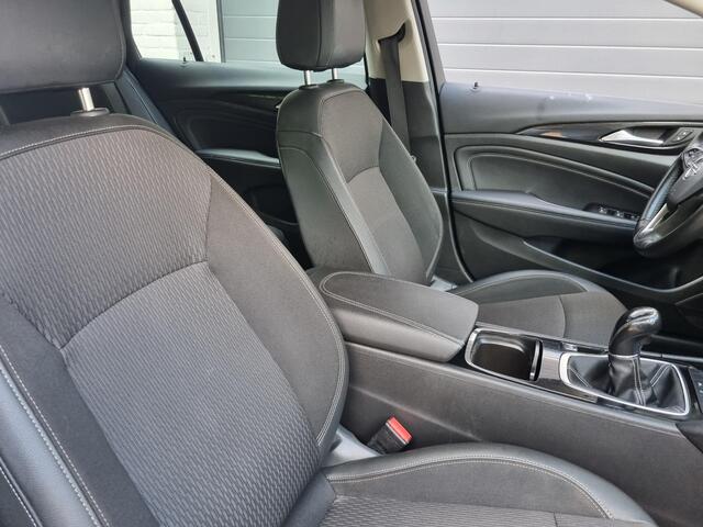 Opel INSIGNIA Sports Tourer 1.5 Turbo Innovation