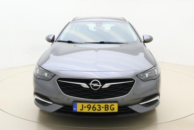 Opel INSIGNIA Sports Tourer 1.5 Turbo Business Executive Automaat | Lederen bekleding | Navigatie | Stoelverwarming & Ventilatie | Keyless | Lichtmetalen velgen | Parkeersensoren