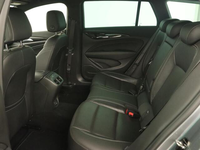 Opel INSIGNIA 1.6 Turbo Innovation | Stoelventilatie | Head-Up | Trekhaak | 360 Camera | Leder | Matrix LED | OPC Line | Achterbankverwarming | Carplay | AGR Stoel | Parkeerhulp