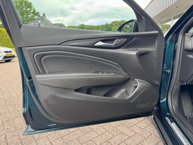 Opel INSIGNIA 1.5 Turbo Business Executive