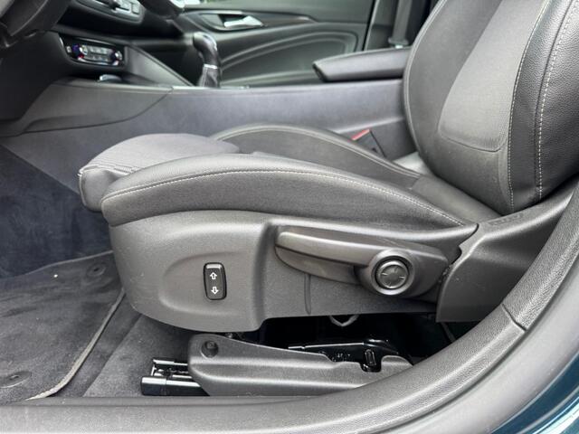 Opel INSIGNIA 1.5 Turbo Business Executive