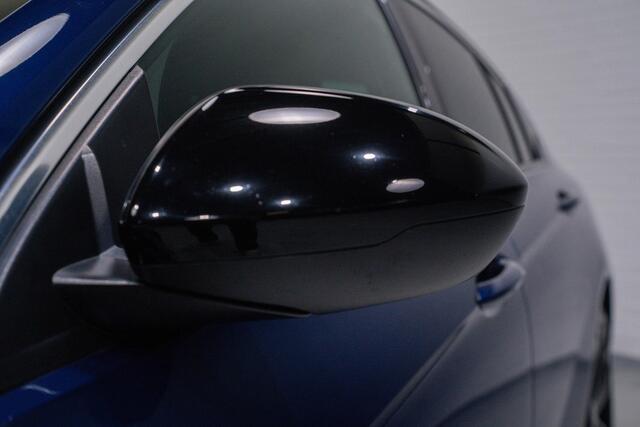 Opel INSIGNIA Grand Sport 1.5 CDTI Ultimate navi cruise DAB PDC v+a ledverlichting wegklapbare trekhaak 18"LMV private-glas half-lederen bekleding