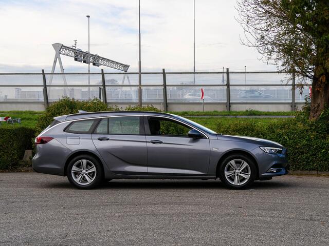 Opel INSIGNIA Sports Tourer 1.5 141PK Turbo Business Executive | TREKHAAK | NAVIGATIE | CRUISE CONTROL |