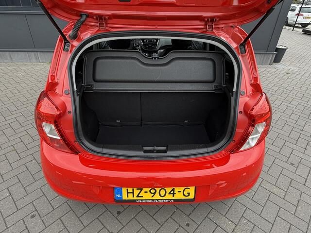 Opel KARL 1.0 ecoFLEX Cosmo 75 PK | 1 jaar garantie | NAP | Origineel Nederlands | Lederen bekleding | Climate control | Cruise control | Parkeersensoren | Stuurverwarming | Stoelverwarming | Lichtmetalen velgen |