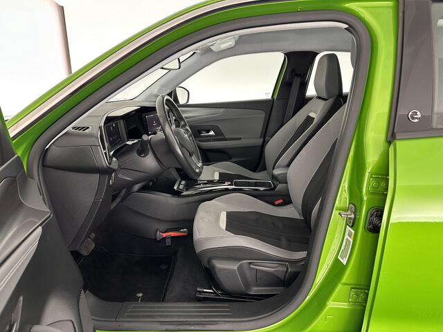 Opel MOKKA Mokka-e Elegance 50-kWh 11kw bl. [ 3-Fase ] (INCL-BTW) *FULL-LED | MICROFIBRE | NAVI-FULLMAP | DAB+ | KEYLESS | DIGI-COCKPIT | APP-CONNECT | AMBIENT-LIGHT | CAMERA | LANE-ASSIST | SPORT-SEATS | 17"ALU*