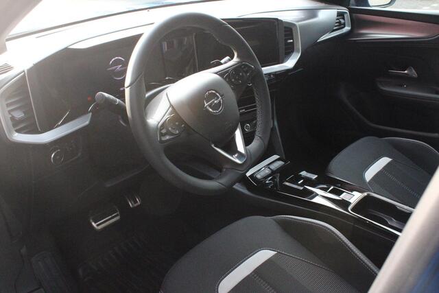 Opel MOKKA 1.2 Turbo 130PK AUTOMAAT GS | NAVIGATIE | ACHTERUITRIJ CAMERA | APPLE CARPLAY/ANDROID AUTO | BLACK PACK | CLIMATE CONTROL | CRUISE CONTROL | 17" LICHTMETALEN VELGEN | REGEN/LICHT SENSOR | FULL LED KOPLAMPEN | ZWART DAK |