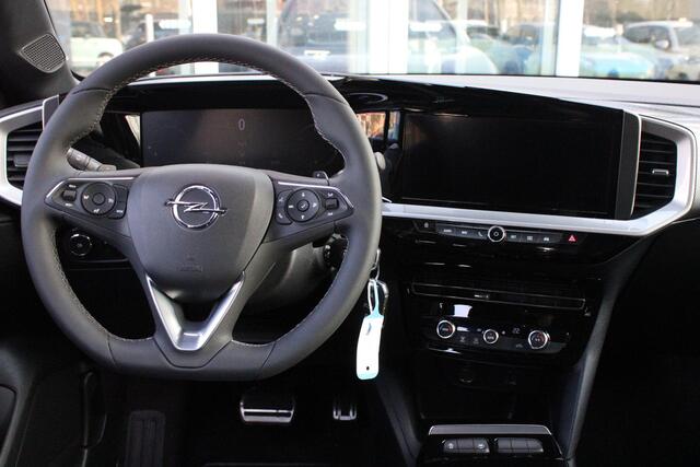 Opel MOKKA 1.2 Turbo 130PK AUTOMAAT GS | NAVIGATIE | ACHTERUITRIJ CAMERA | APPLE CARPLAY/ANDROID AUTO | BLACK PACK | CLIMATE CONTROL | CRUISE CONTROL | 17" LICHTMETALEN VELGEN | REGEN/LICHT SENSOR | FULL LED KOPLAMPEN | ZWART DAK |