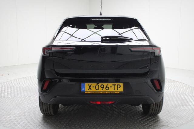 Opel MOKKA Electric Level 4 50 kWh | climate | navigatie | pdc v/a + camera | carplay | cruise | bluetooth | dode hoek | inklapbare spiegels