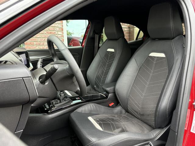 Opel MOKKA Ultimate 1.2 Turbo 136pk | STOELMASSAGE | ALCANTARA/LEDER | LED MATRIX | KEYLESS | NAVI PRO | WINTER PACK | ISOFIX | DAB+ |