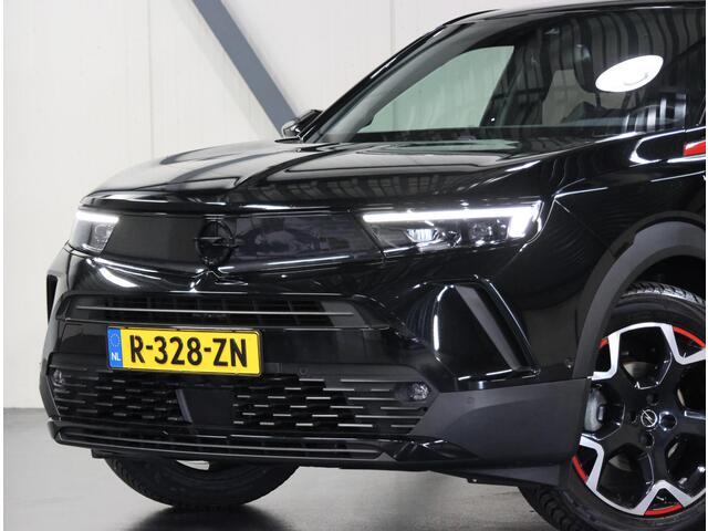 Opel MOKKA 1.2 130PK Turbo GS Line | AppleCarPlay/AndroidAuto | Adaptive Cruise Control | Climate Control | Camera | Stoel/Stuur Verwarming | Digitale Cockpit | Navigatie | FULL LED | Isofix | Privacy Glass | Trekhaak |