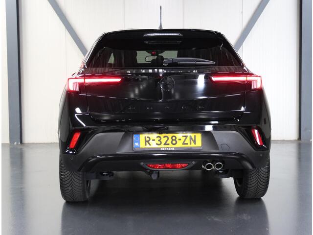 Opel MOKKA 1.2 130PK Turbo GS Line | AppleCarPlay/AndroidAuto | Adaptive Cruise Control | Climate Control | Camera | Stoel/Stuur Verwarming | Digitale Cockpit | Navigatie | FULL LED | Isofix | Privacy Glass | Trekhaak |