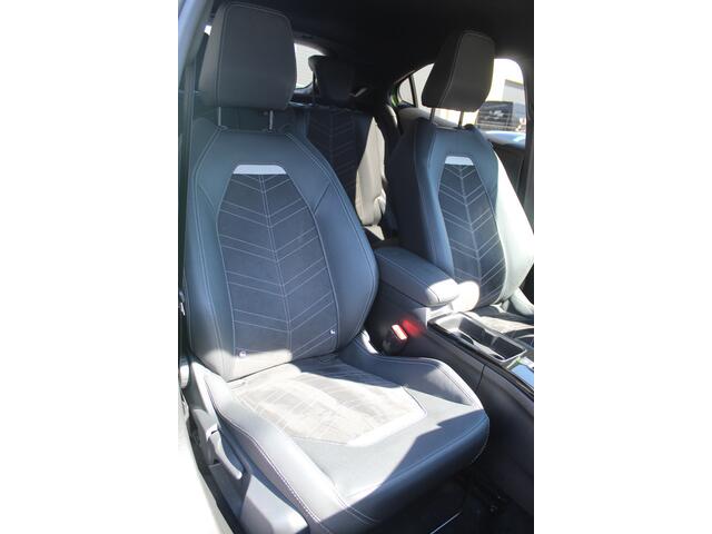 Opel MOKKA 1.2 Turbo Ultimate*Automaat* Navigatie/Virtual cockpit/Adaptive cruise control/Achteruitrijcamera/Parkeersensoren rondom/Apple carplay/Dodehoek detectie/Stoelverwarming/Stuurverwarming/Climate control/DAB/Lane assist/18'' Lichtmetalen velgen.