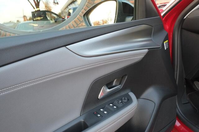 Opel MOKKA 1.2 Turbo Business Elegance Trekhaak, Achteruitrijcamera, Dodehoek detector