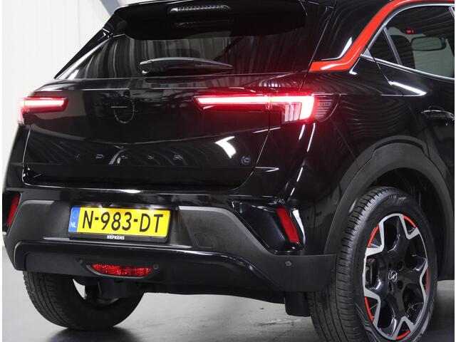 Opel MOKKA Mokka-e GS Line 50kWh 136PK | 1ste eigenaar | 3 FASE | ACCURAPPORT 90% | Adaptive Cruise Control | Matrix LED | Camera | 18"LMV | Navigatie | Digitale Cockpit | Navigatie | FULL LED | Isofix | Privacy Glass |
