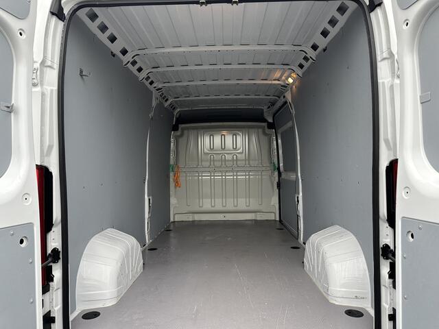 Opel MOVANO 2.2D / L3H2 / !! 11.543 KM !! / IMPERIAAL / TREKHAAK / CAMERA / ECC / CRUISE / NAVI